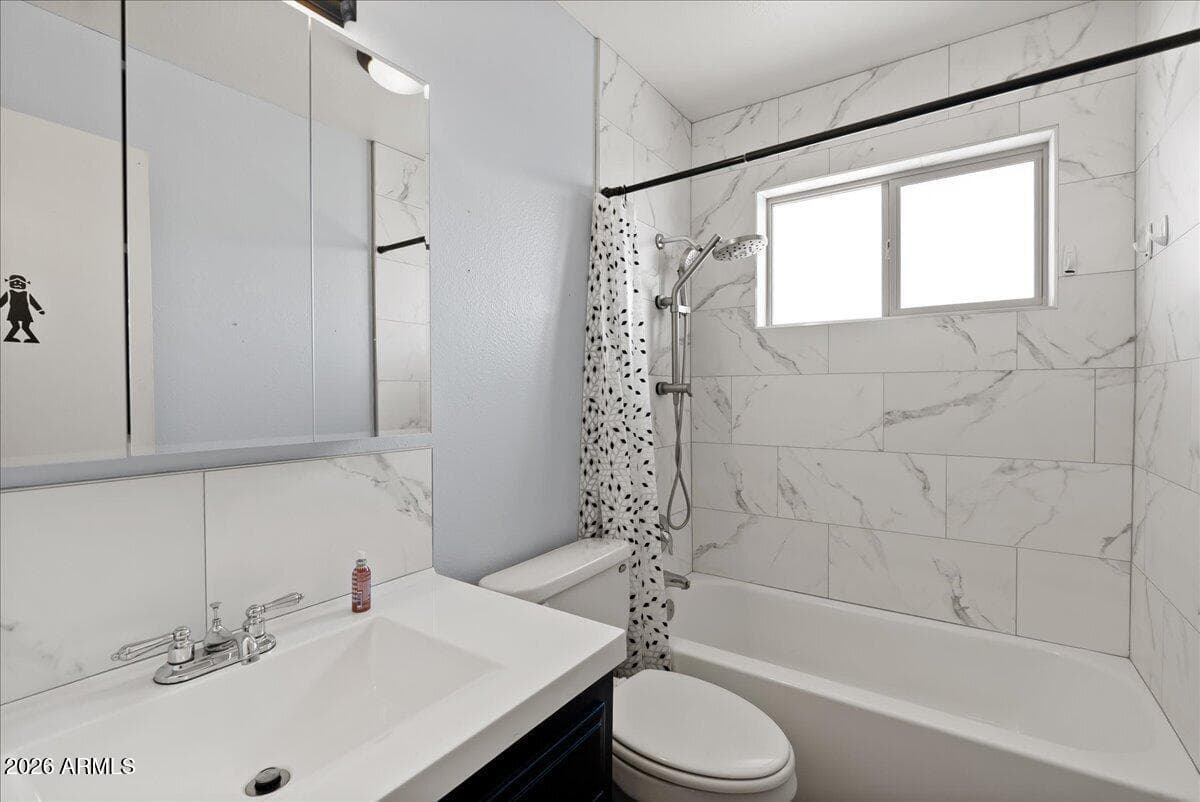 2301 W Saint John Road, Phoenix, AZ 85023 — photo 17 of 29