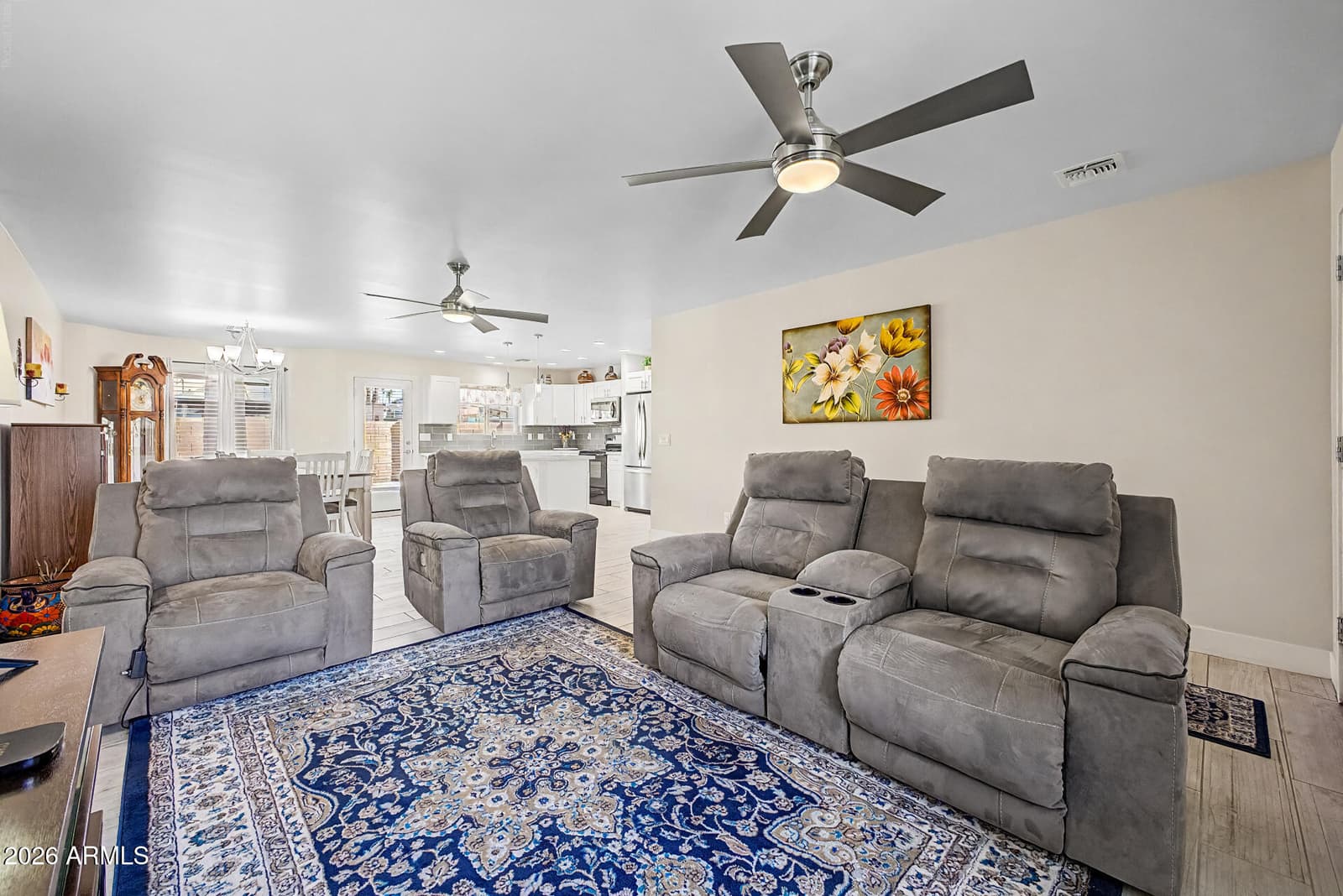 332 W 14th Avenue, Apache Junction, AZ 85120 — photo 5 of 33