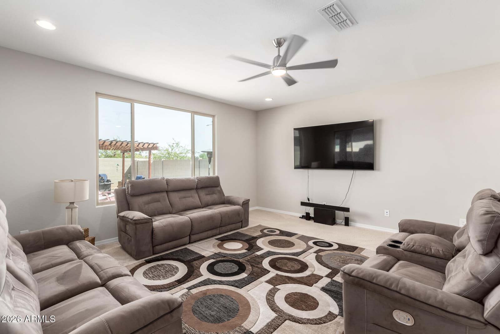 5607 N 87th Drive, Glendale, AZ 85305 — photo 7 of 65