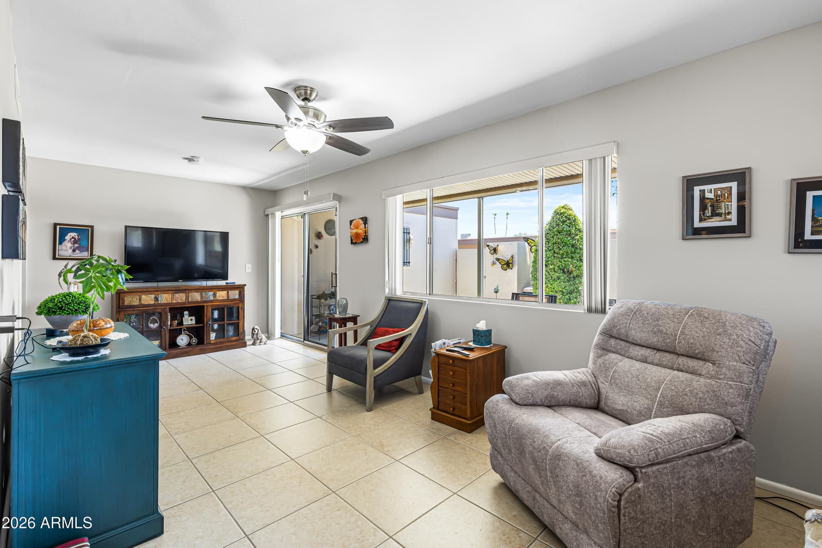10016 W Hawthorn Drive, Sun City, AZ 85351 — photo 8 of 27