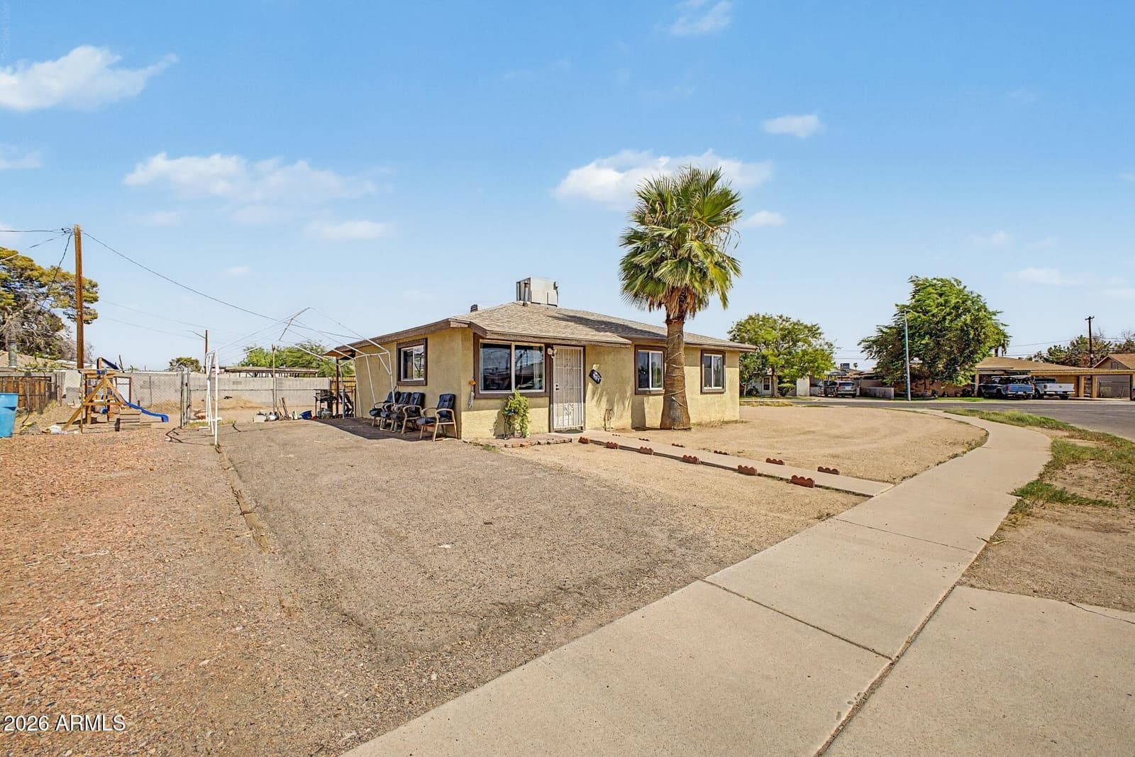 2529 N 40th Avenue, Phoenix, AZ 85009 — photo 3 of 25