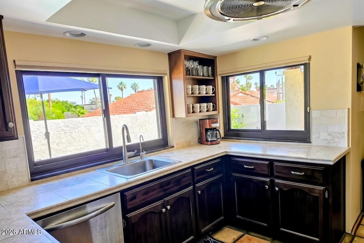 4732 E Euclid Avenue, Phoenix, AZ 85044 — photo 6 of 41