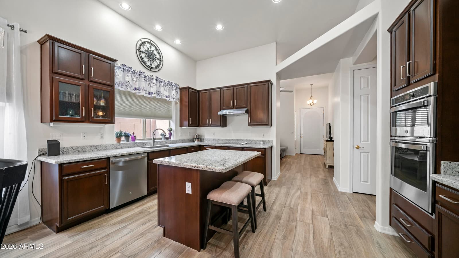 15642 S 31st Street, Phoenix, AZ 85048 — photo 4 of 70