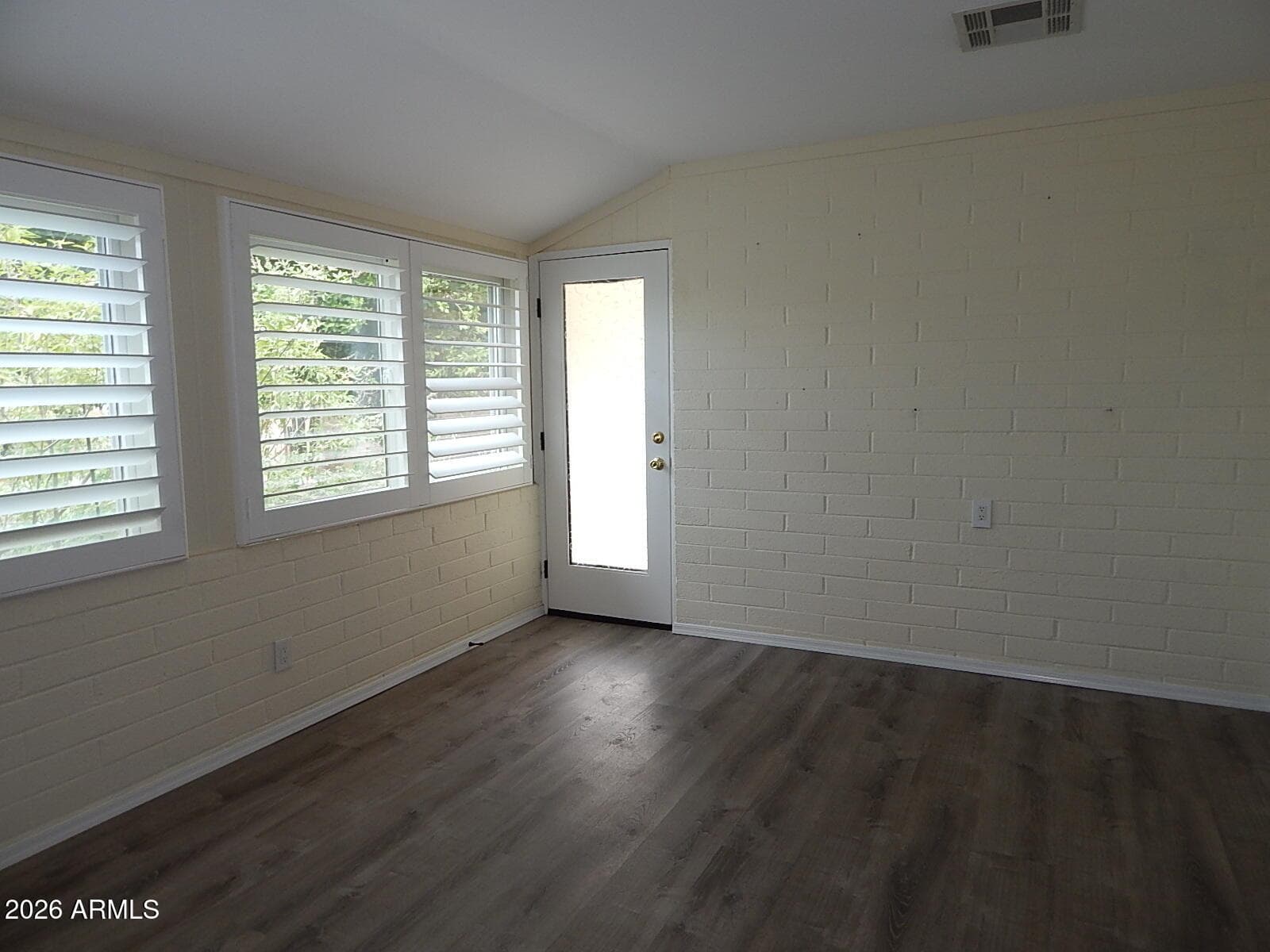 10437 W Cheryl Drive, Sun City, AZ 85351 — photo 4 of 8
