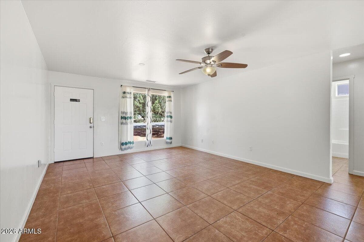 4735 E Valley Lane, Rimrock, AZ 86335 — photo 11 of 27