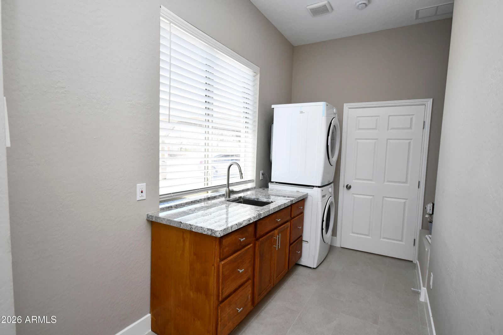 3315 W Pinnacle Vista Drive, Phoenix, AZ 85083 — photo 37 of 39