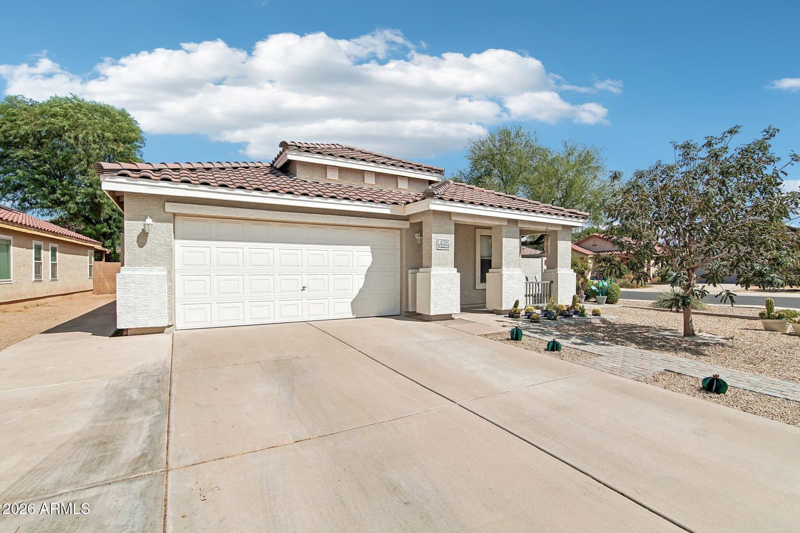 659 S Hazel Court, Gilbert, AZ 85296 — photo 2 of 39