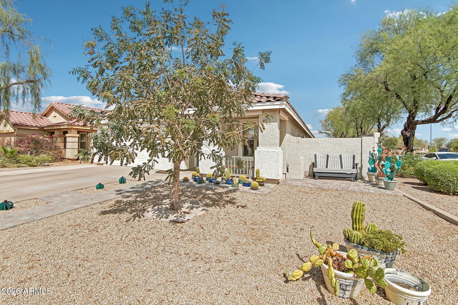 659 S Hazel Court, Gilbert, AZ 85296 — photo 3 of 39