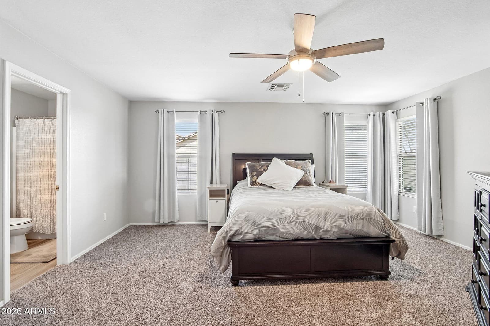 659 S Hazel Court, Gilbert, AZ 85296 — photo 15 of 39