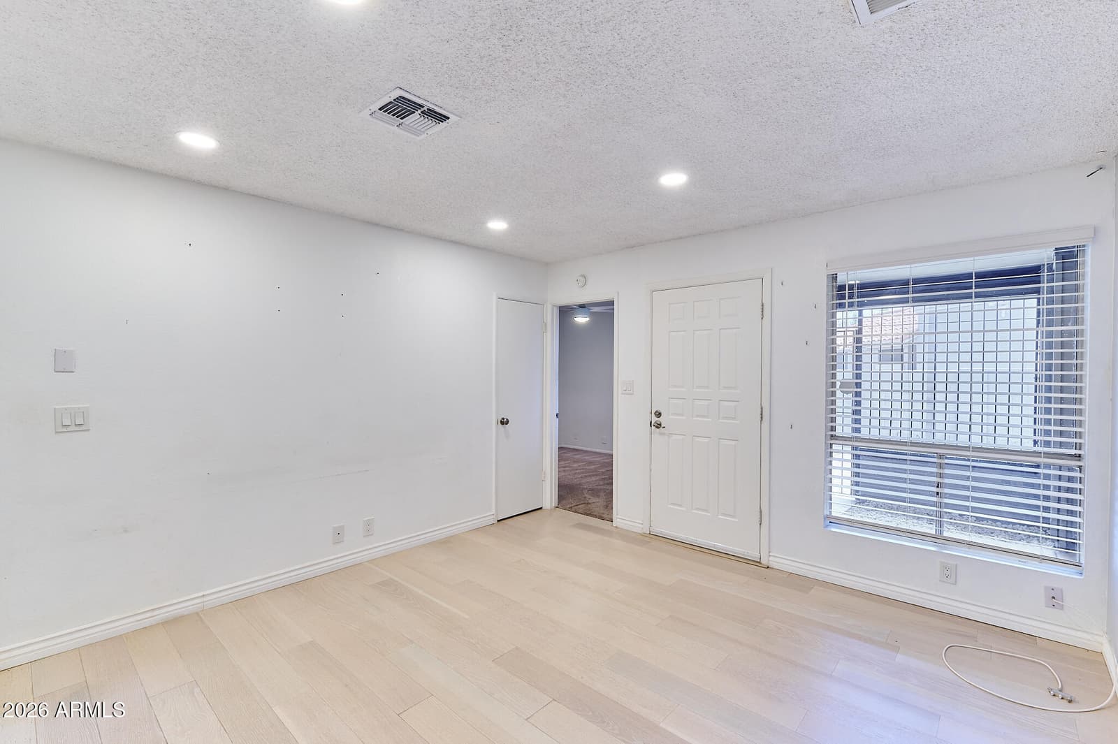 9027 W Elm Street 7, Phoenix, AZ 85037 — photo 4 of 21