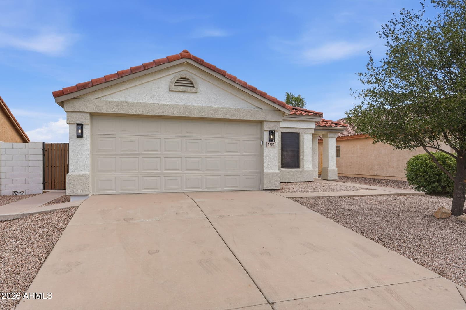 2300 W 22nd Avenue, Apache Junction, AZ 85120 — photo 3 of 35