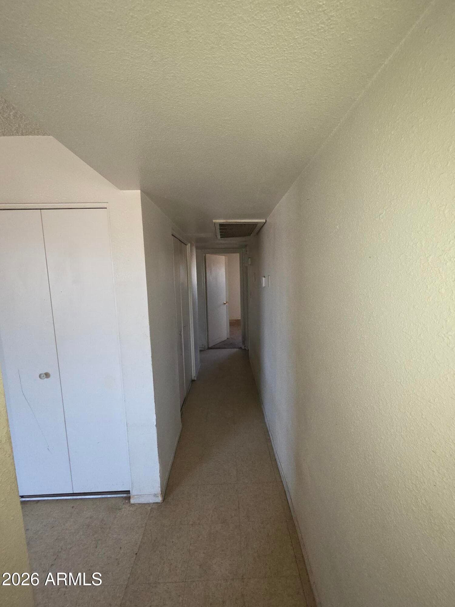 10436 N 37th Avenue, Phoenix, AZ 85051 — photo 6 of 13