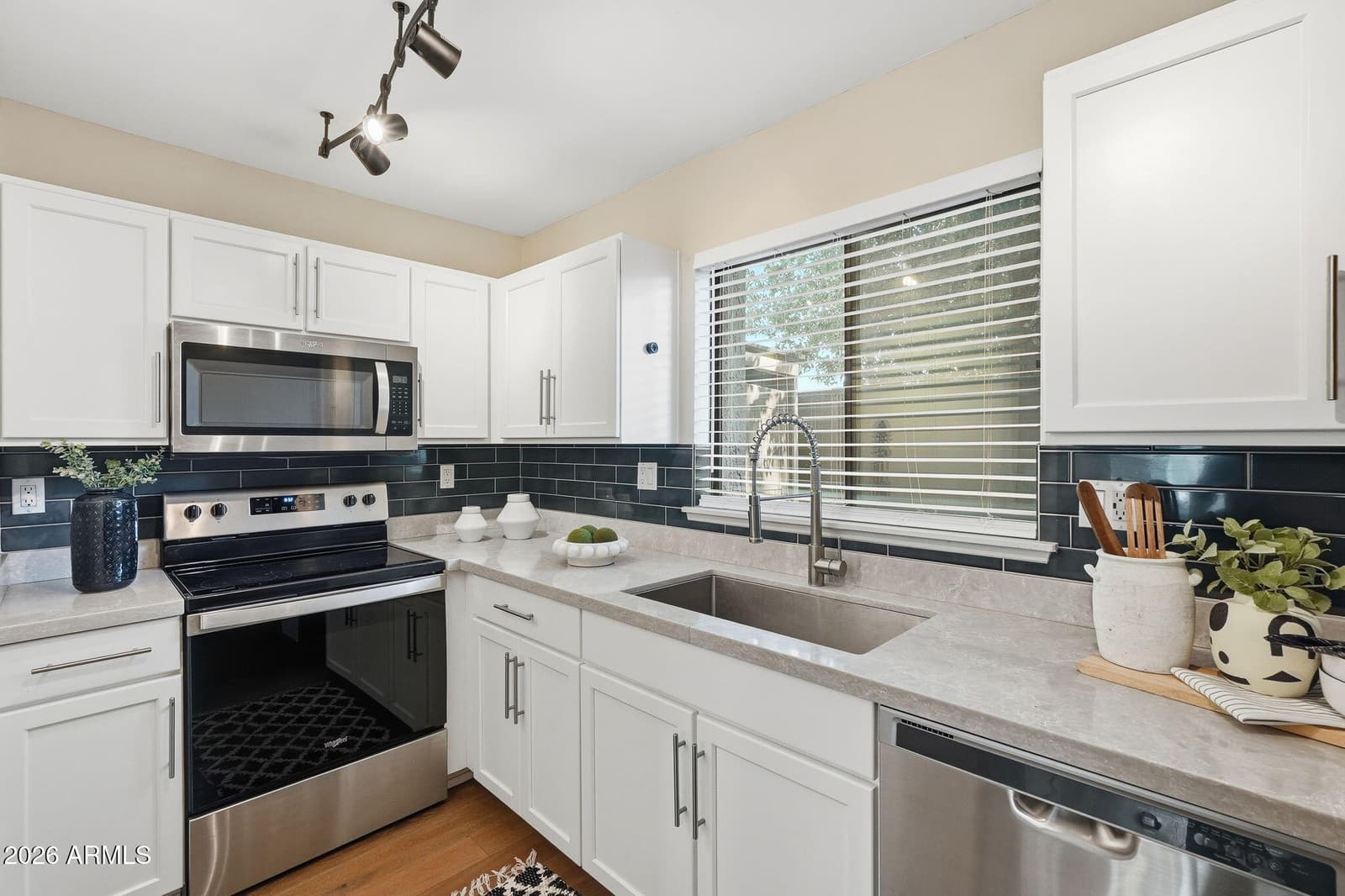 3501 N 64th Street 26, Scottsdale, AZ 85251 — photo 10 of 32