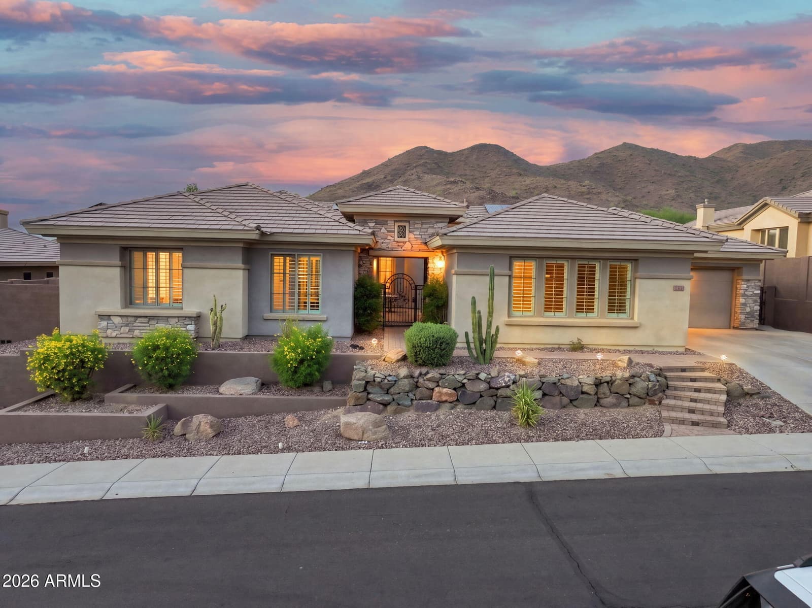 2538 W Shinnecock Way, Phoenix, AZ 85086 — photo 2 of 66