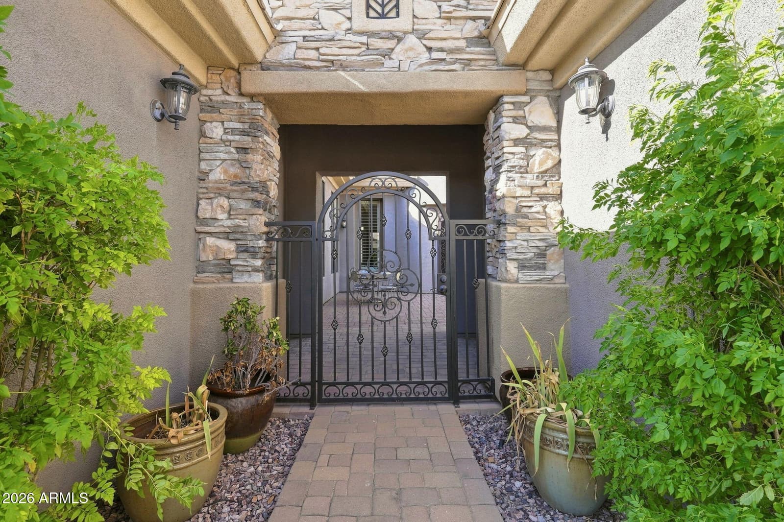 2538 W Shinnecock Way, Phoenix, AZ 85086 — photo 6 of 66