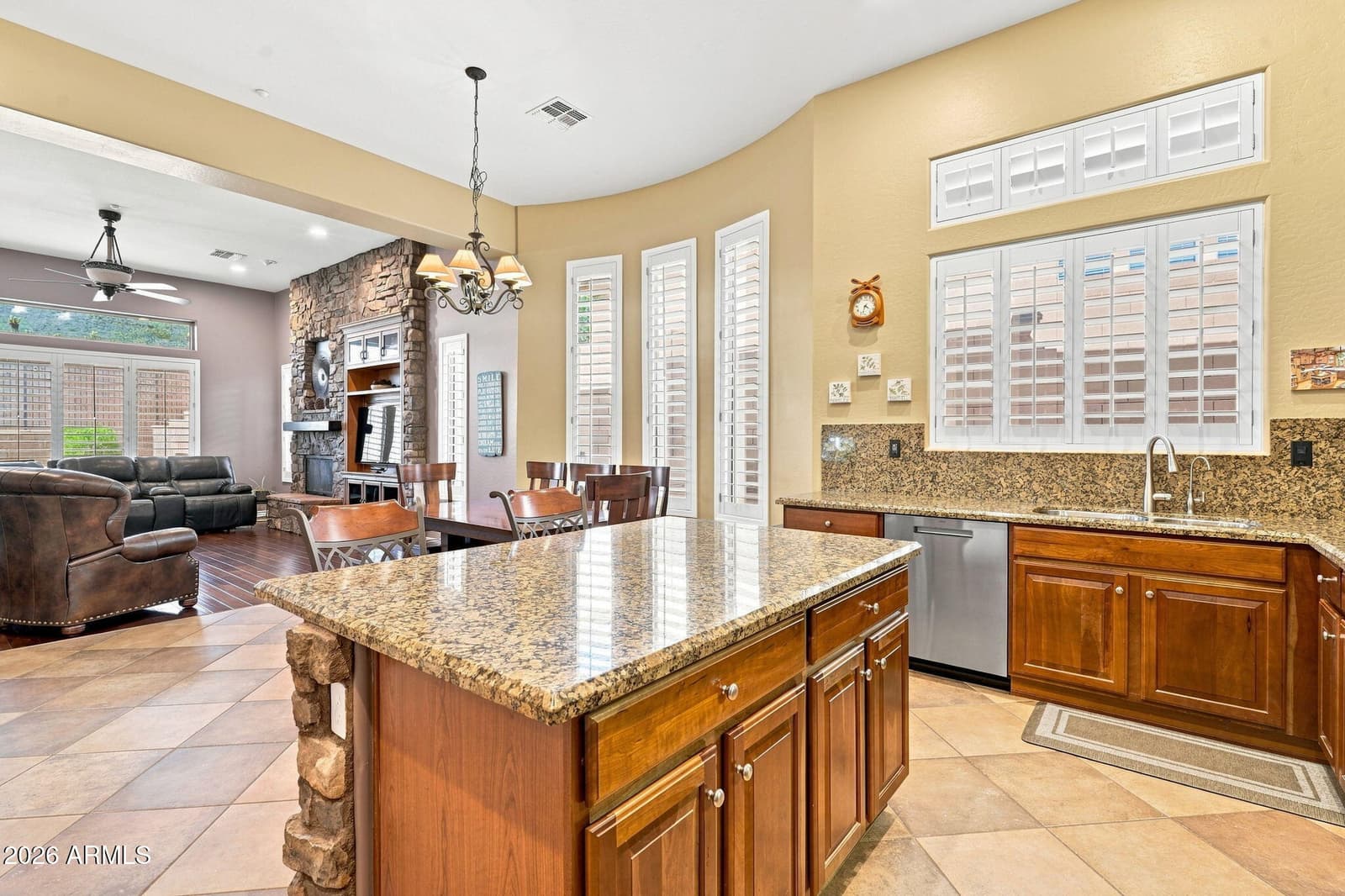 2538 W Shinnecock Way, Phoenix, AZ 85086 — photo 18 of 66