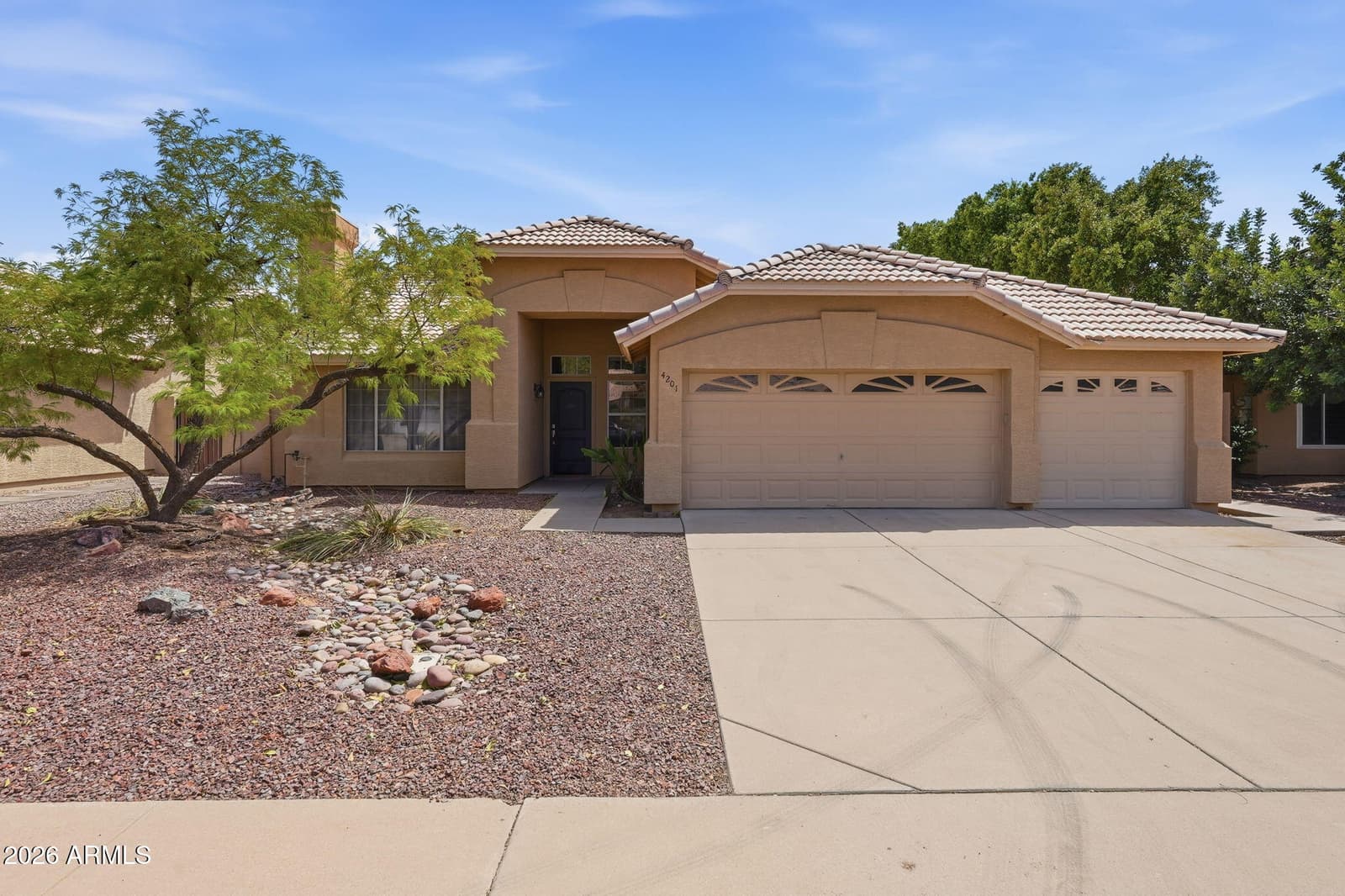 4201 E Encinas Avenue, Gilbert, AZ 85234 — photo 2 of 49