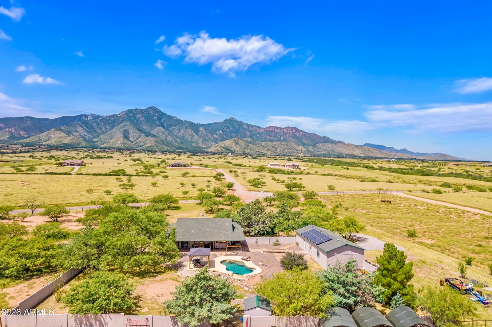 9009 S Oakridge Drive, Hereford, AZ 85615 — photo 9 of 57