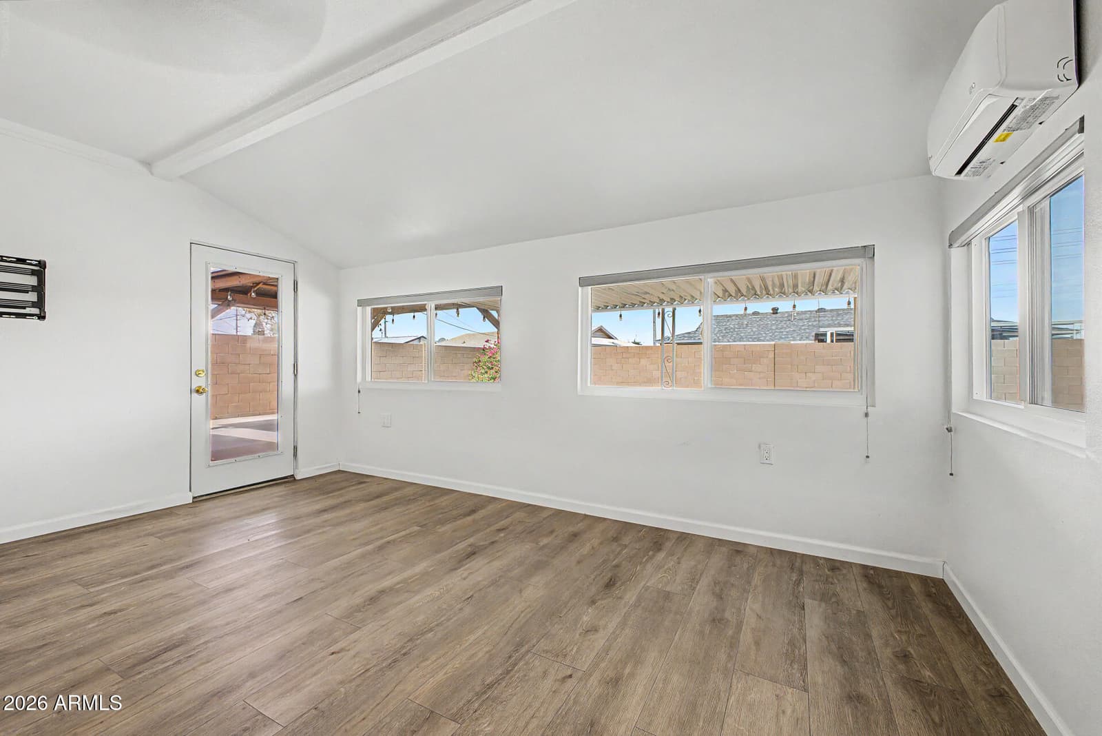 10002 W Desert Hills Drive, Sun City, AZ 85351 — photo 11 of 31
