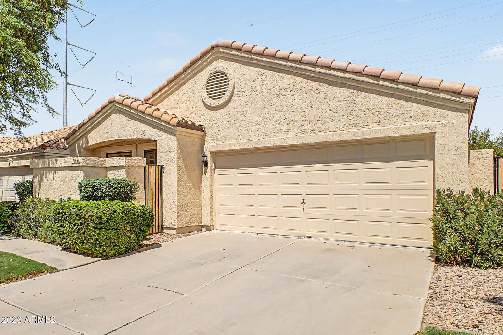 246 E Vaughn Avenue, Gilbert, AZ 85234 — photo 6 of 33