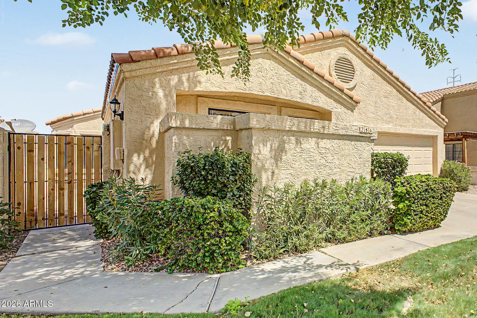 246 E Vaughn Avenue, Gilbert, AZ 85234 — photo 8 of 33