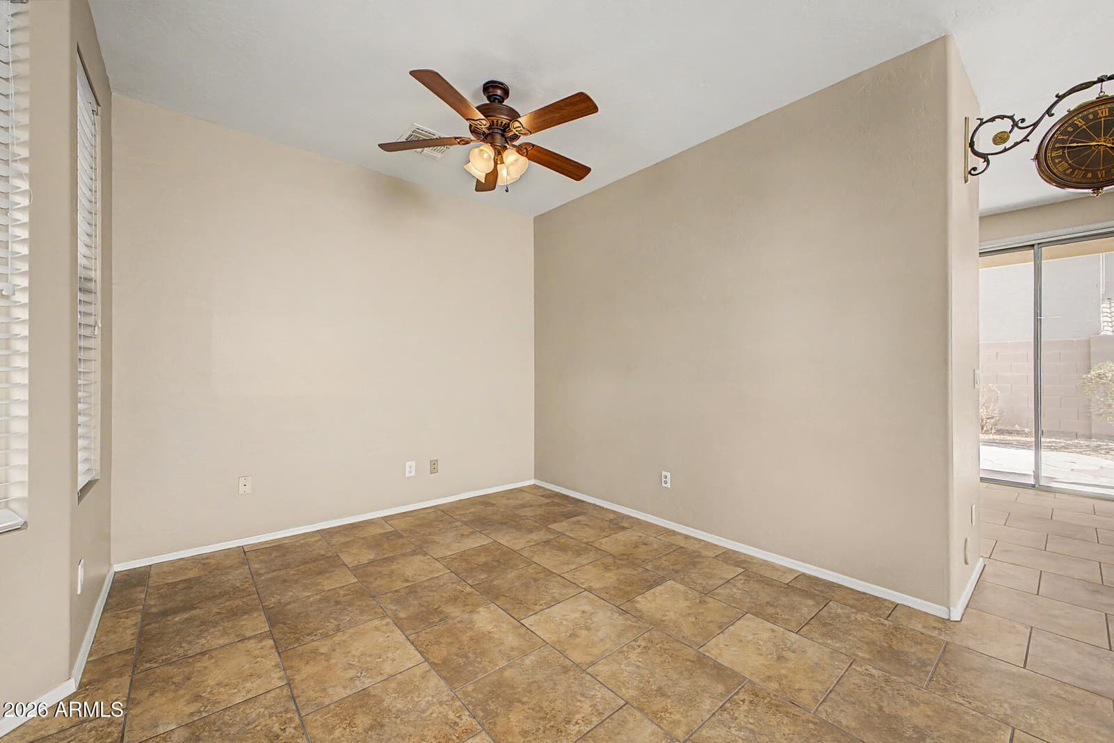 111 E Cottonwood Lane, Phoenix, AZ 85048 — photo 9 of 39