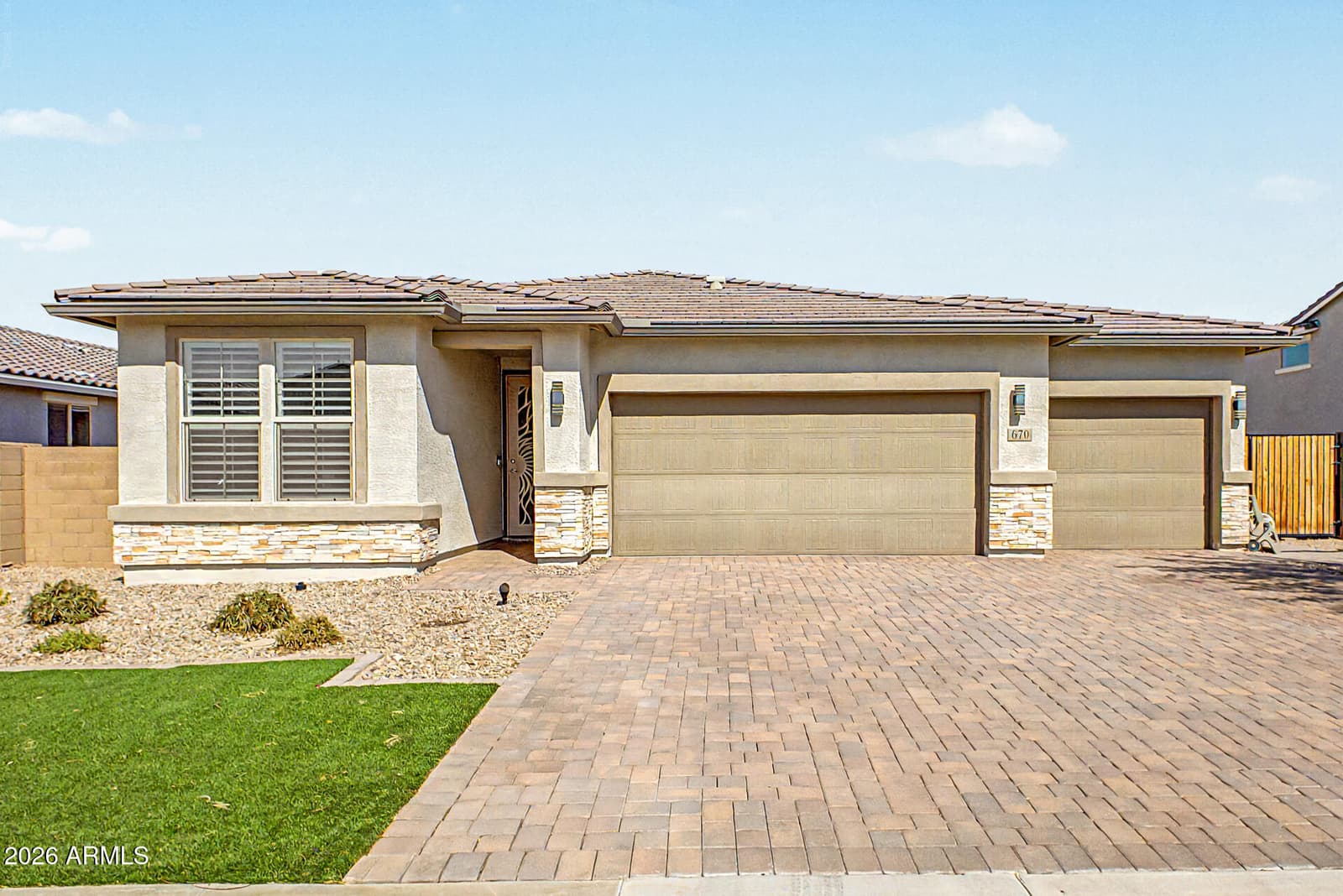 670 S Parker Lane, Casa Grande, AZ 85122 — photo 1 of 38
