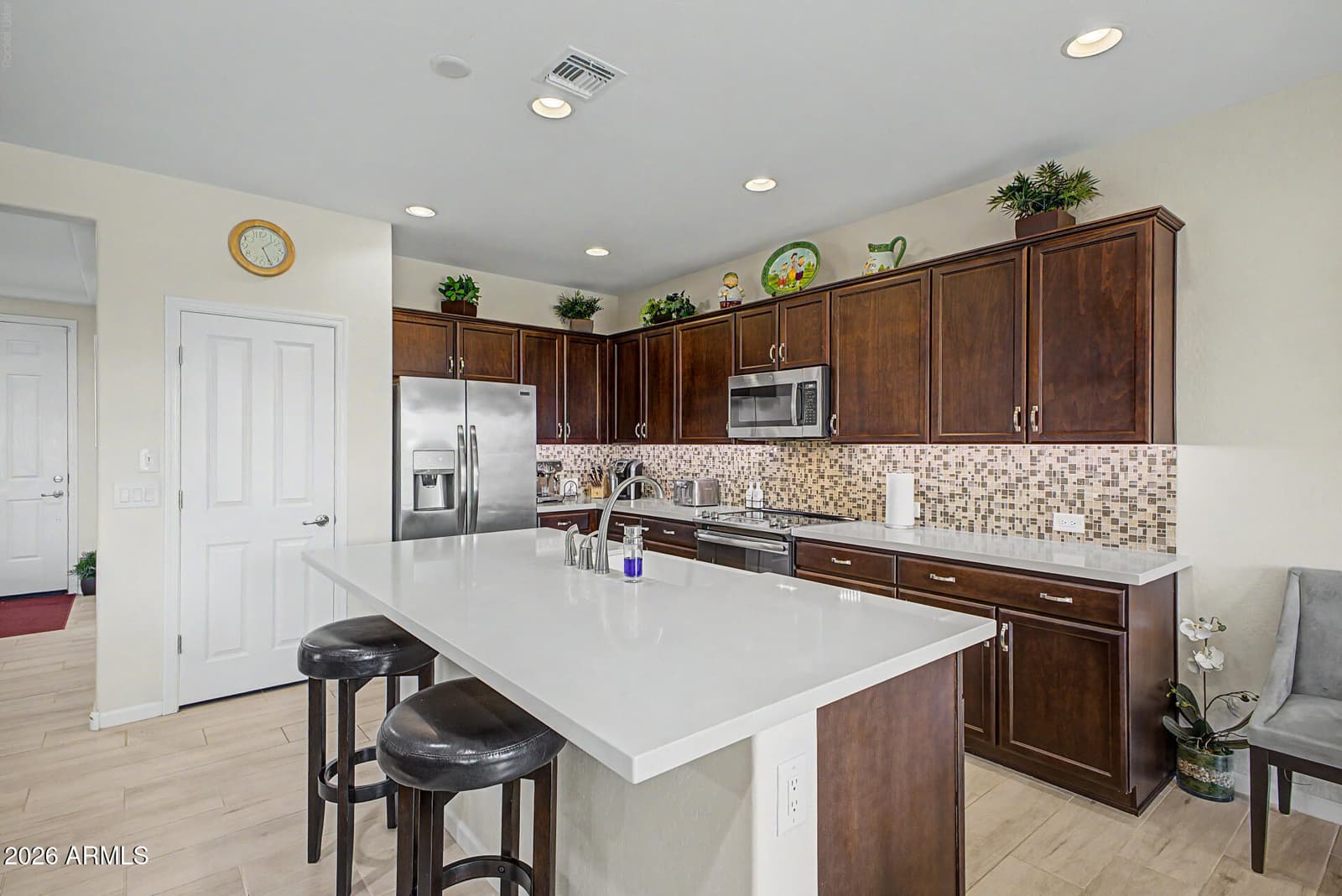 4533 W Hanna Drive, Eloy, AZ 85131 — photo 10 of 61