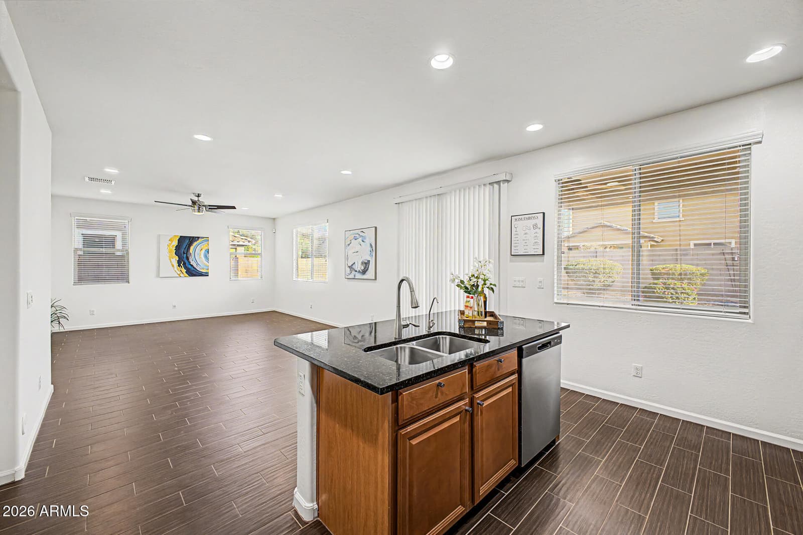 879 E Aberdeen Drive, Gilbert, AZ 85298 — photo 15 of 69