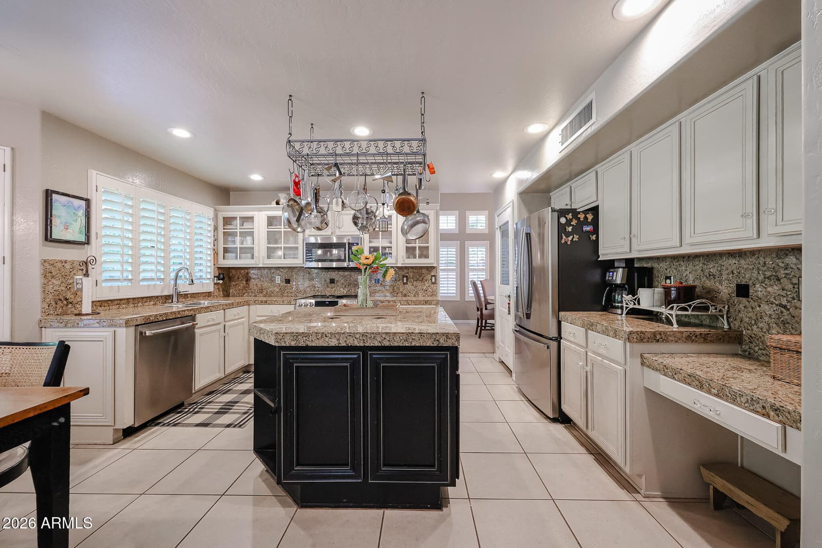 695 N Sycamore Court, Chandler, AZ 85224 — photo 8 of 35
