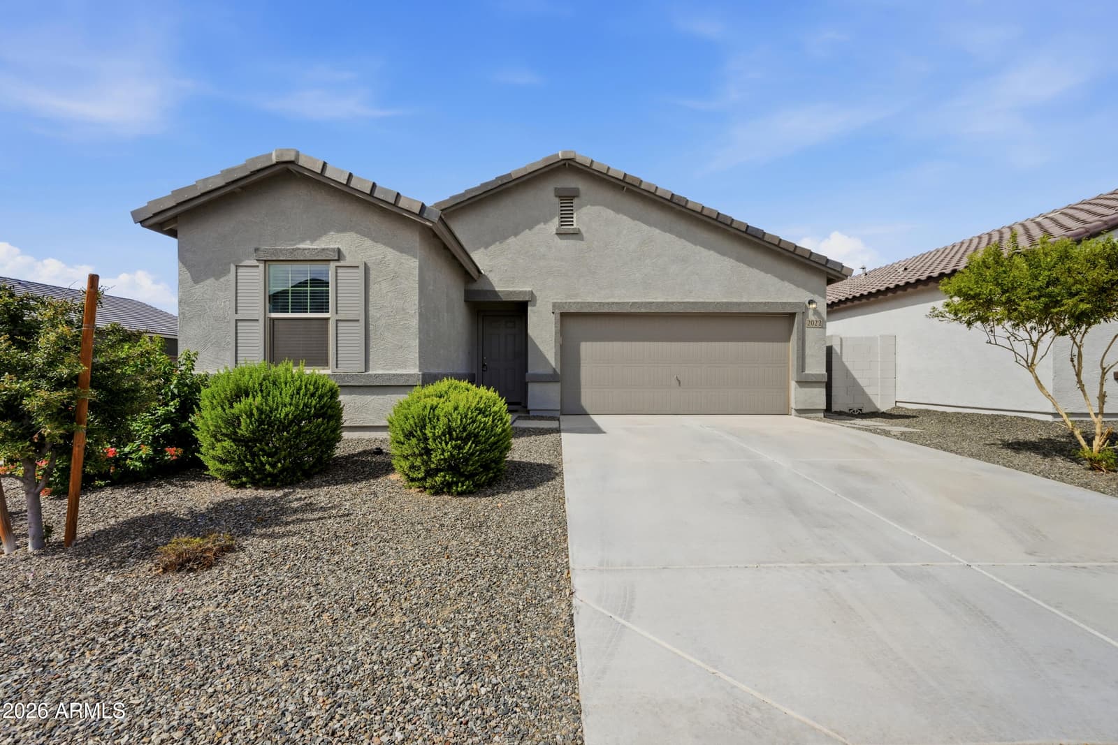 2022 E New Bonnet Lane, San Tan Valley, AZ 85140 — photo 1 of 33