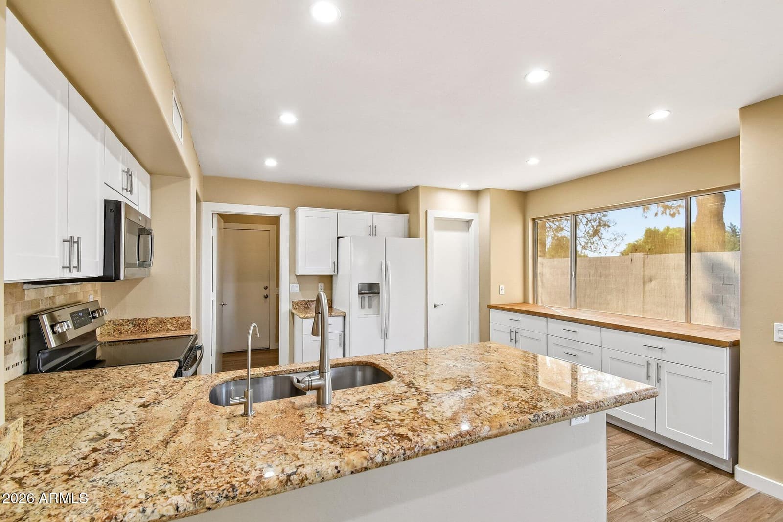 1190 N Nantucket Street, Chandler, AZ 85225 — photo 10 of 31