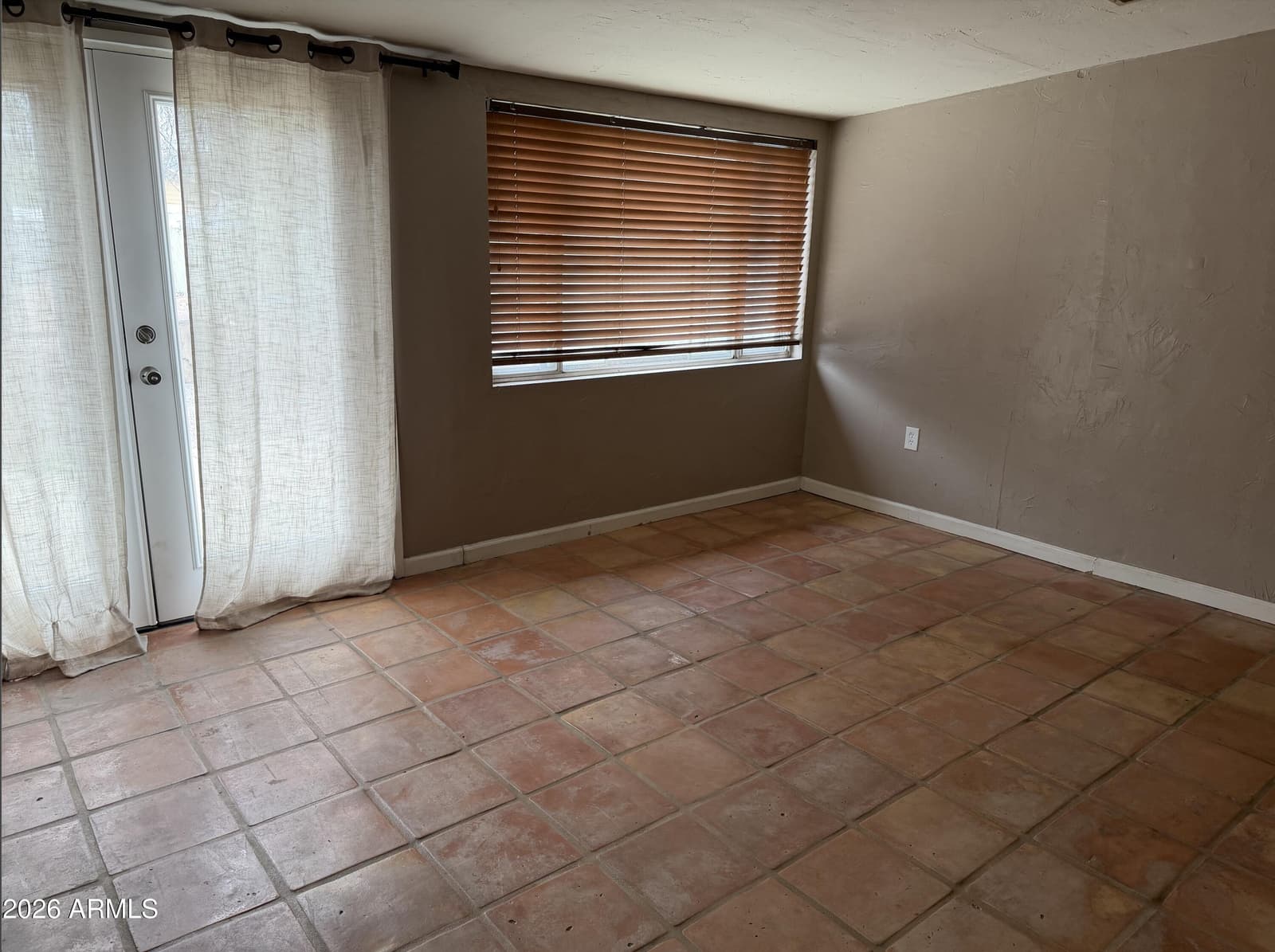 38 W Thomas Lane, Tempe, AZ 85281 — photo 6 of 8