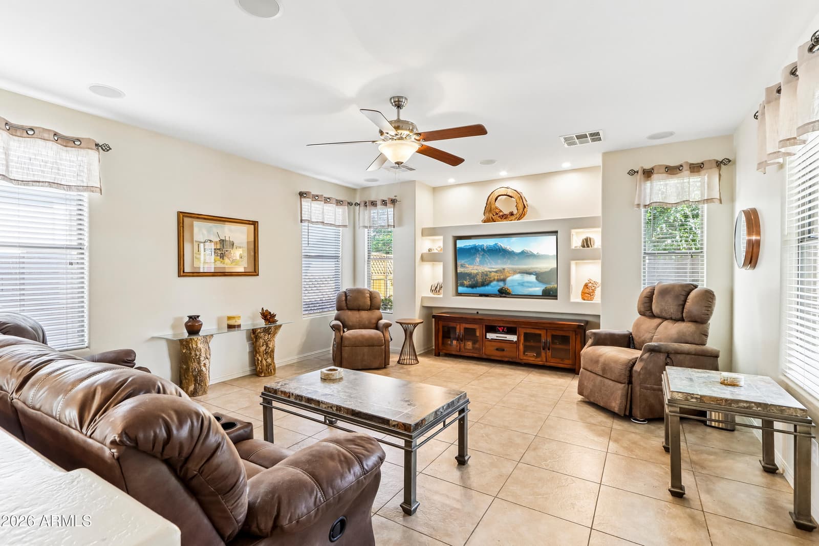 18473 W Marconi Avenue, Surprise, AZ 85388 — photo 11 of 42