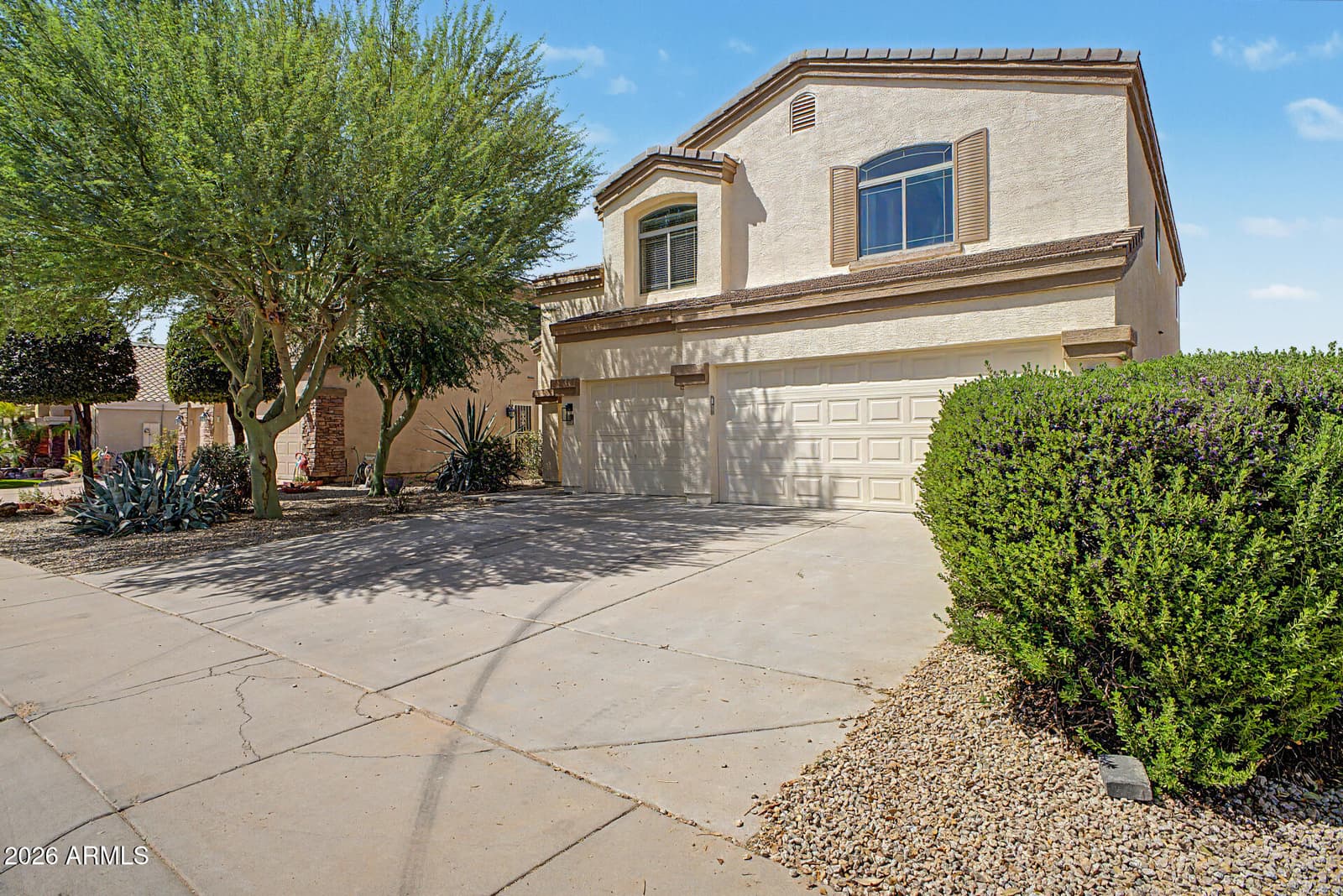 2530 W Allens Peak Drive, San Tan Valley, AZ 85144 — photo 3 of 42