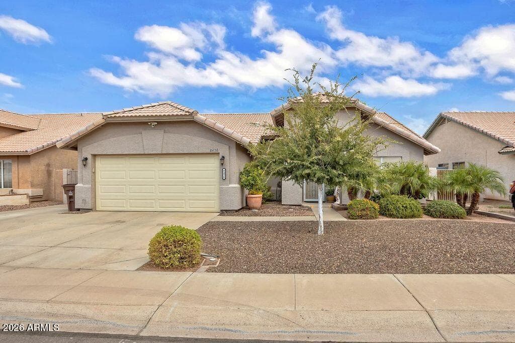 8456 W Willow Avenue, Peoria, AZ 85381 — photo 2 of 46