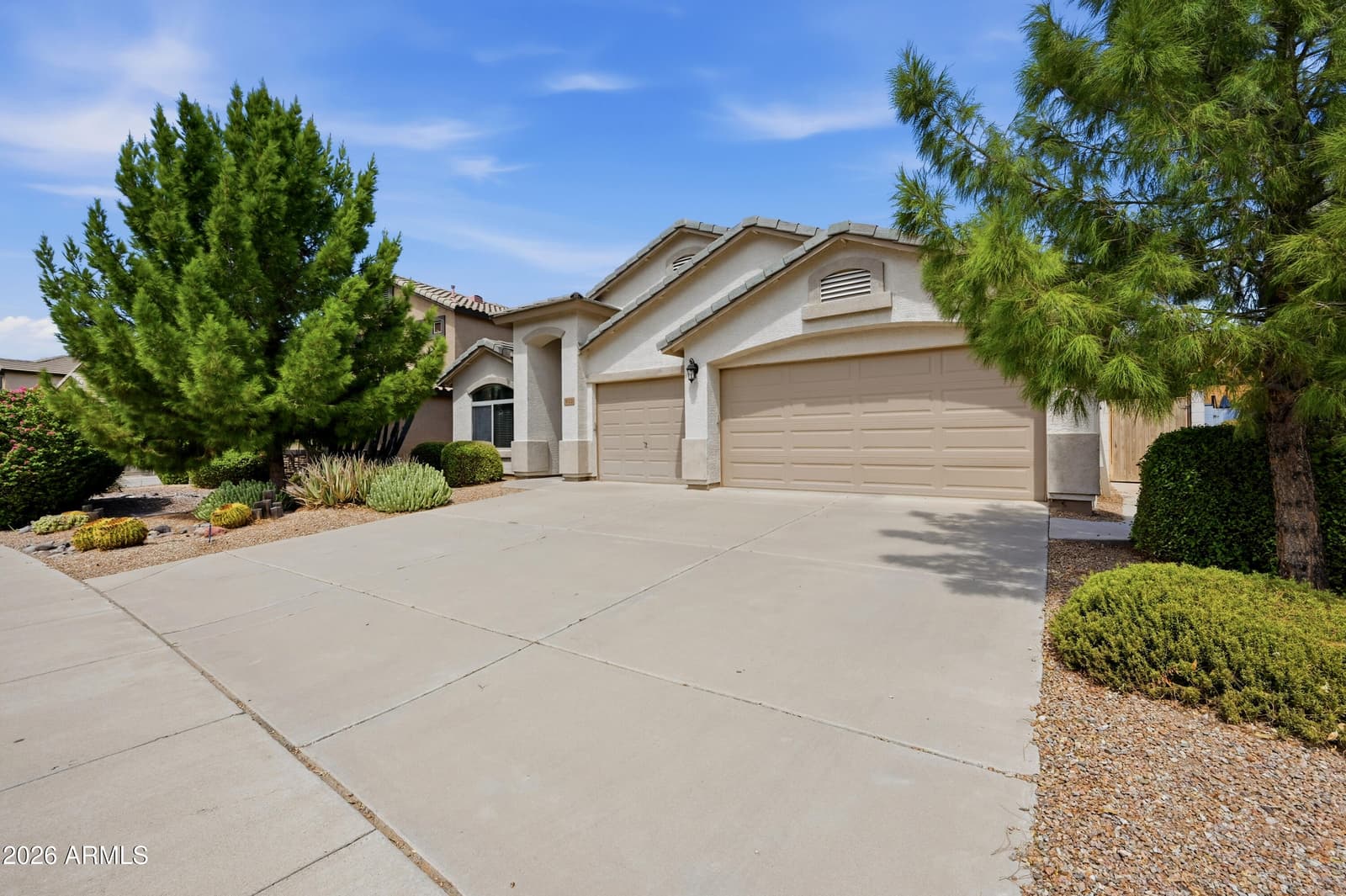 912 E Julie Avenue, San Tan Valley, AZ 85140 — photo 2 of 28