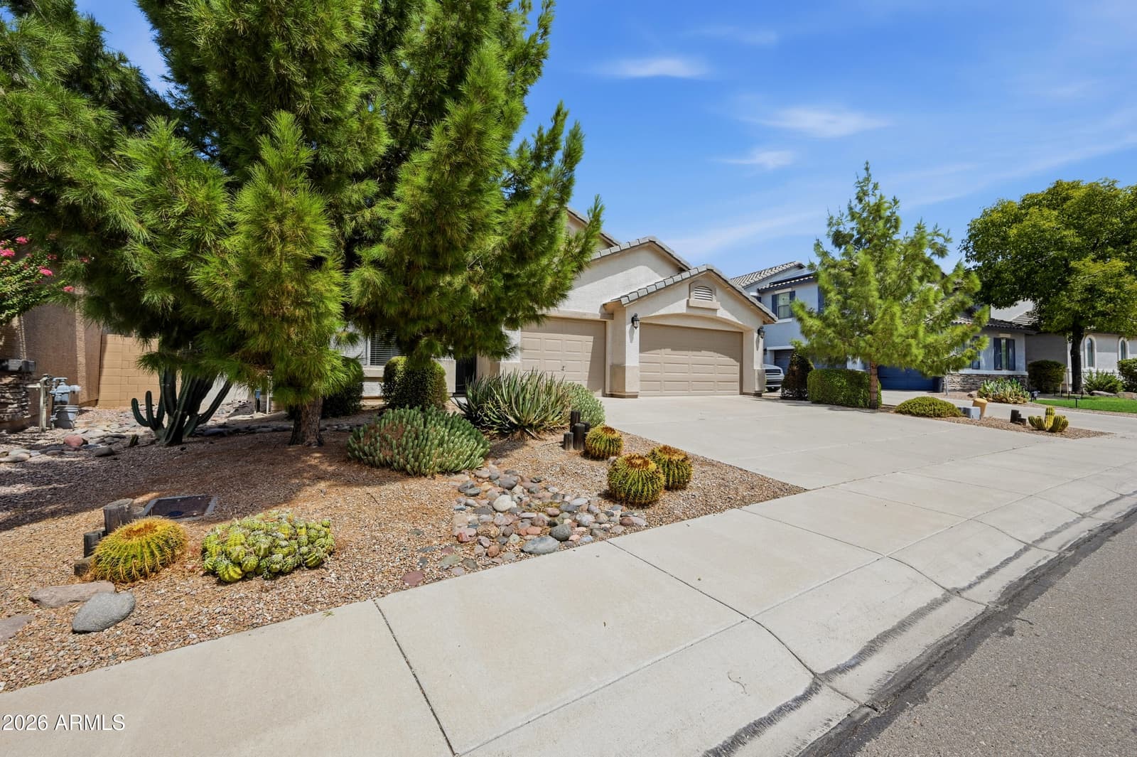 912 E Julie Avenue, San Tan Valley, AZ 85140 — photo 3 of 28