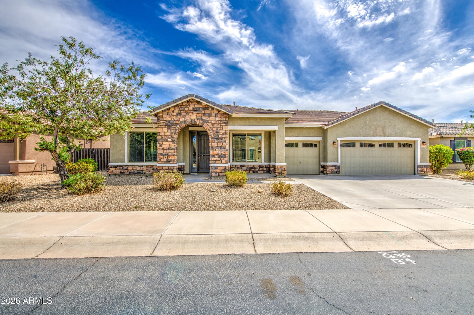 16205 W Cocopah Street, Goodyear, AZ 85338 — photo 3 of 31