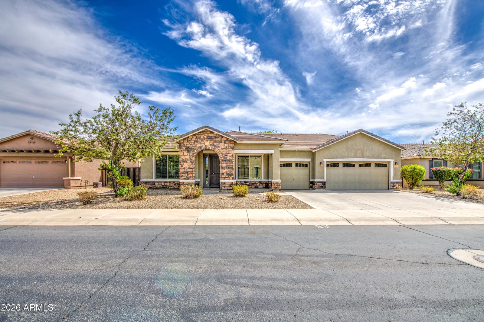 16205 W Cocopah Street, Goodyear, AZ 85338 — photo 4 of 31