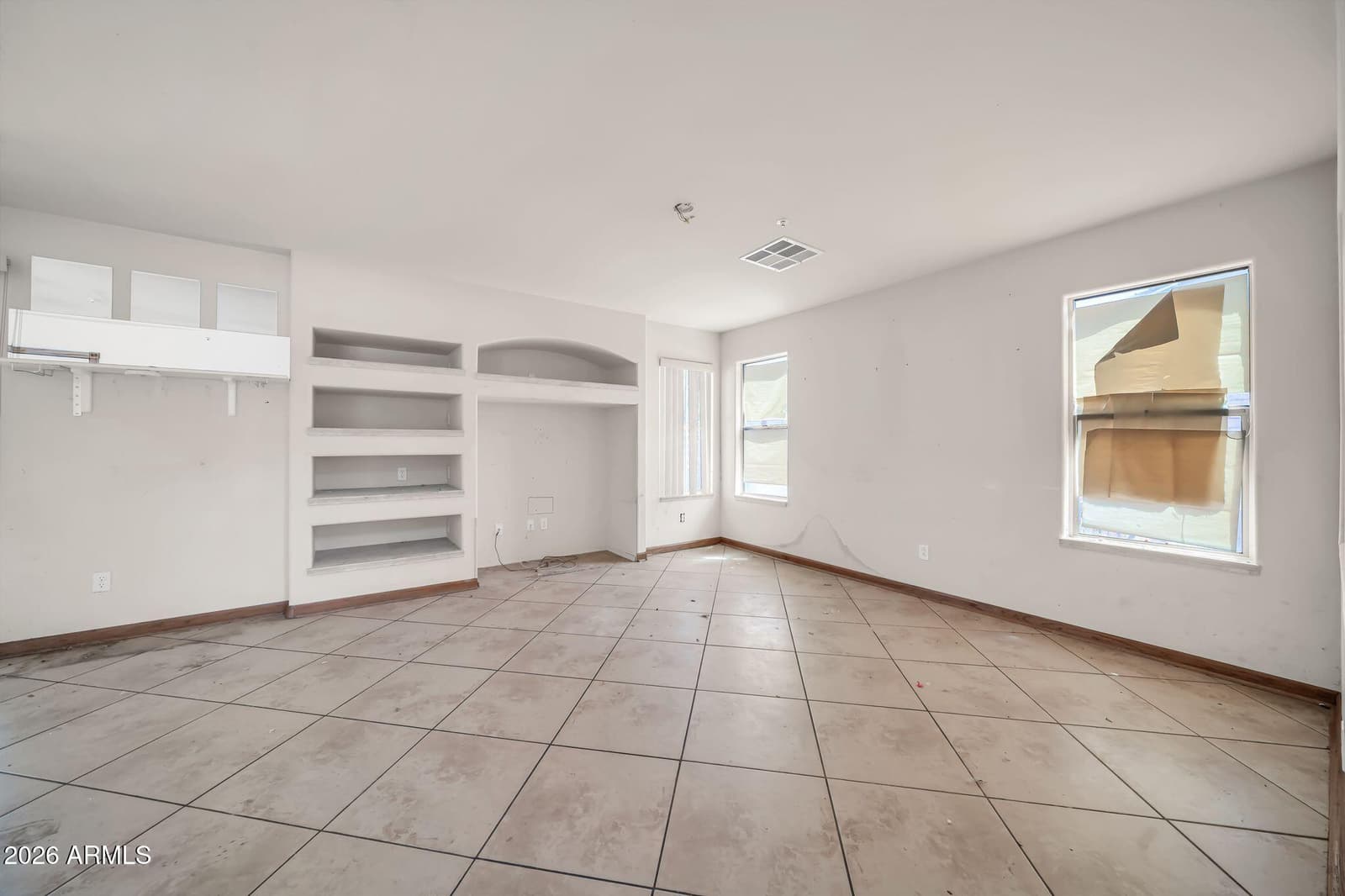 12780 W Milton Drive, Peoria, AZ 85383 — photo 5 of 42