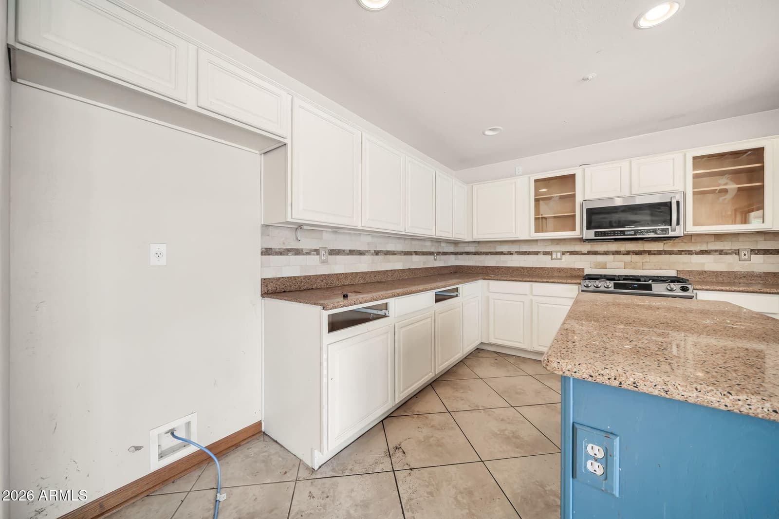 12780 W Milton Drive, Peoria, AZ 85383 — photo 8 of 42