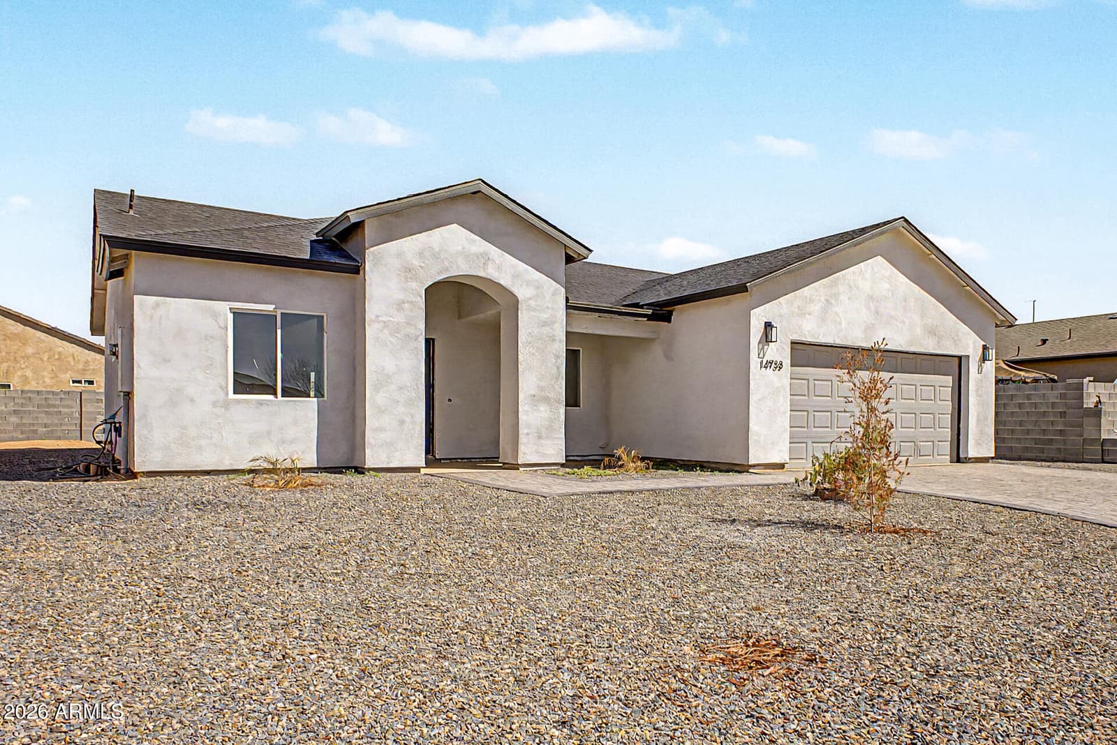 14733 S Diablo Road, Arizona City, AZ 85123 — photo 5 of 33