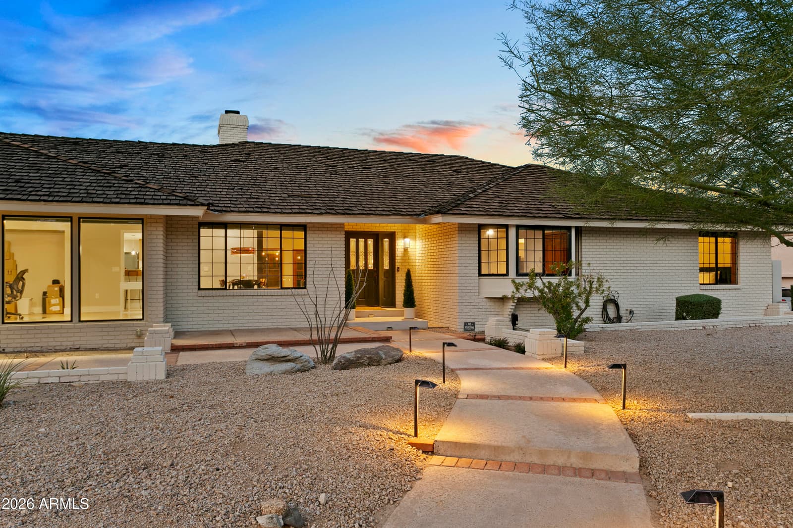 11645 S Tusayan Court, Phoenix, AZ 85044 — photo 7 of 64