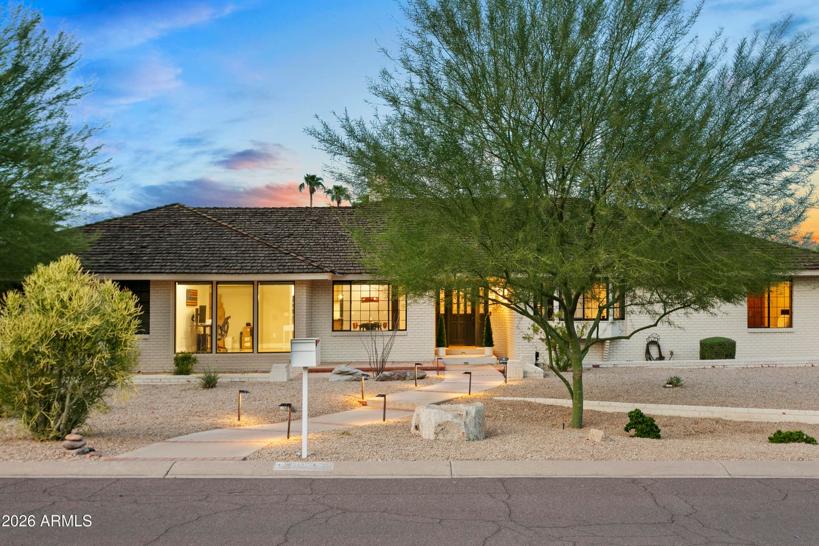 11645 S Tusayan Court, Phoenix, AZ 85044 — photo 5 of 64