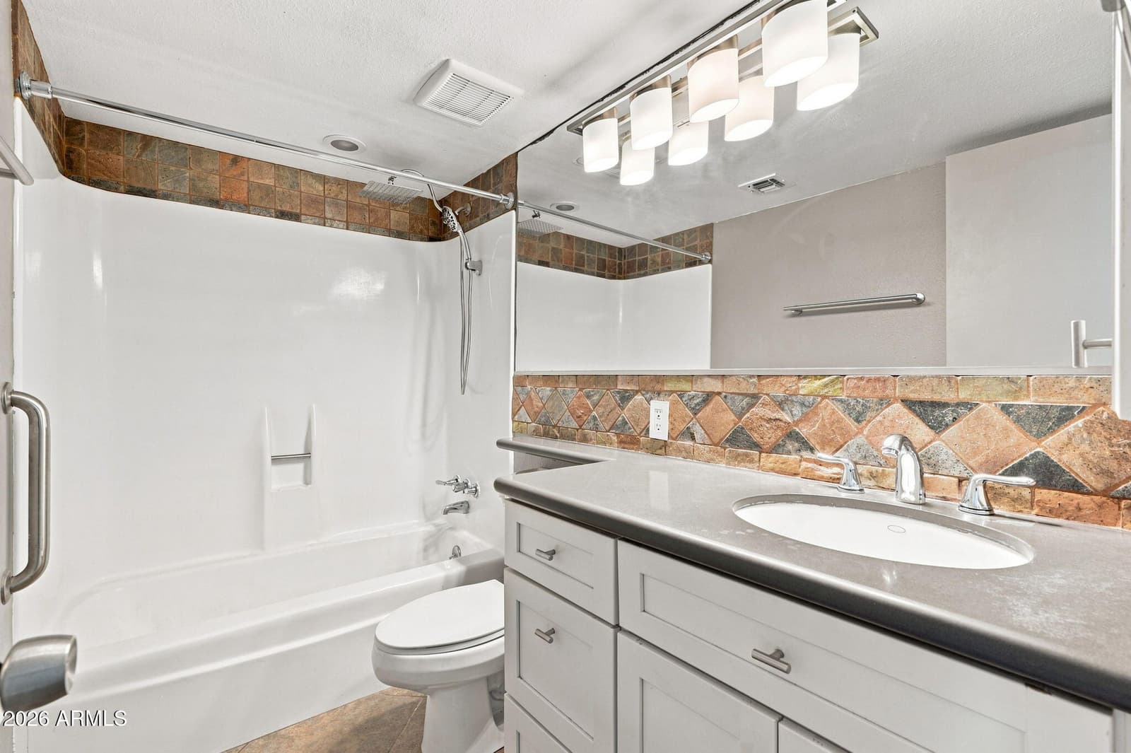 4201 E Camelback Road 31, Phoenix, AZ 85018 — photo 15 of 28