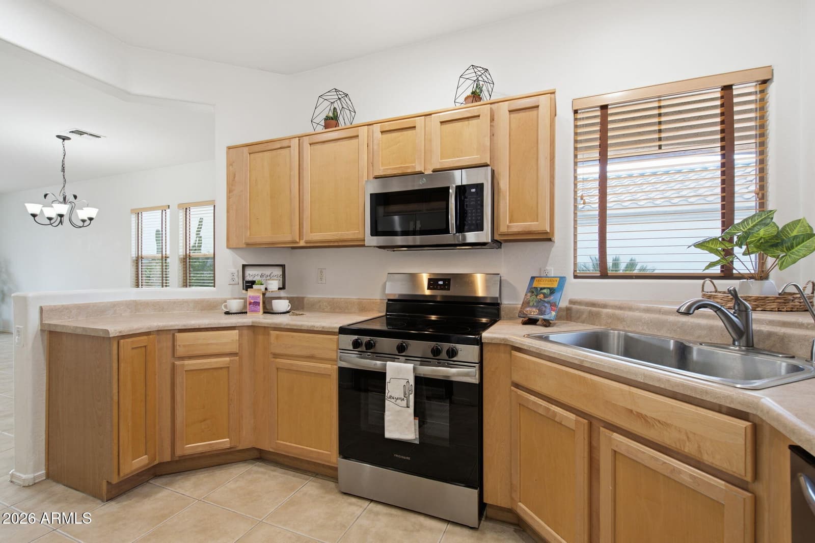 10973 E Castle Dome Trail, Gold Canyon, AZ 85118 — photo 11 of 38
