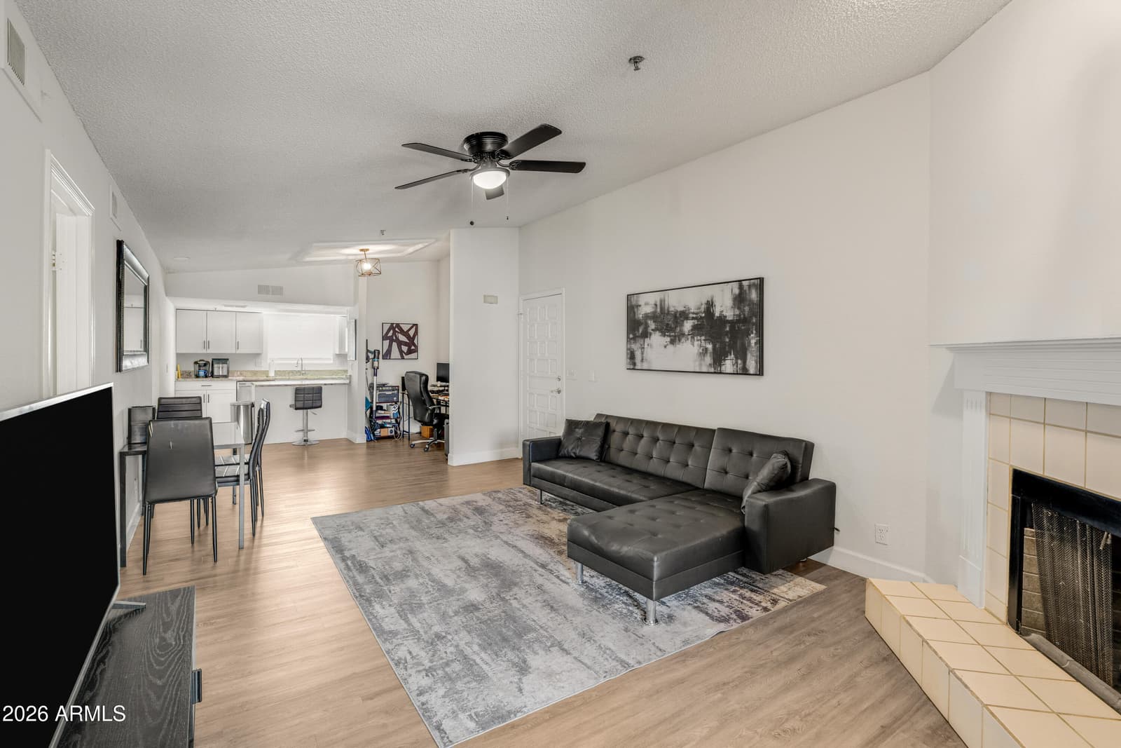 3031 N Civic Center Plaza 349, Scottsdale, AZ 85251 — photo 4 of 34
