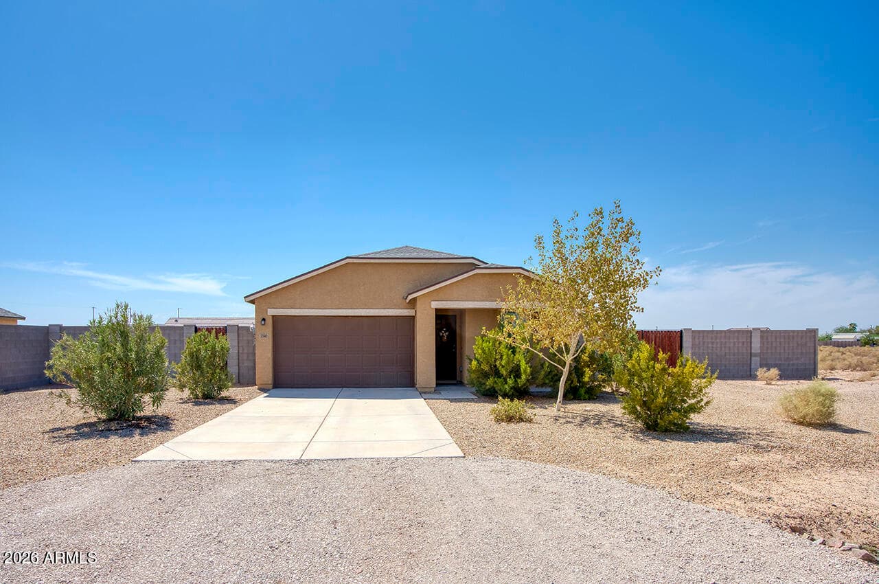 3540 N Mateo Drive, Eloy, AZ 85131 — photo 1 of 25