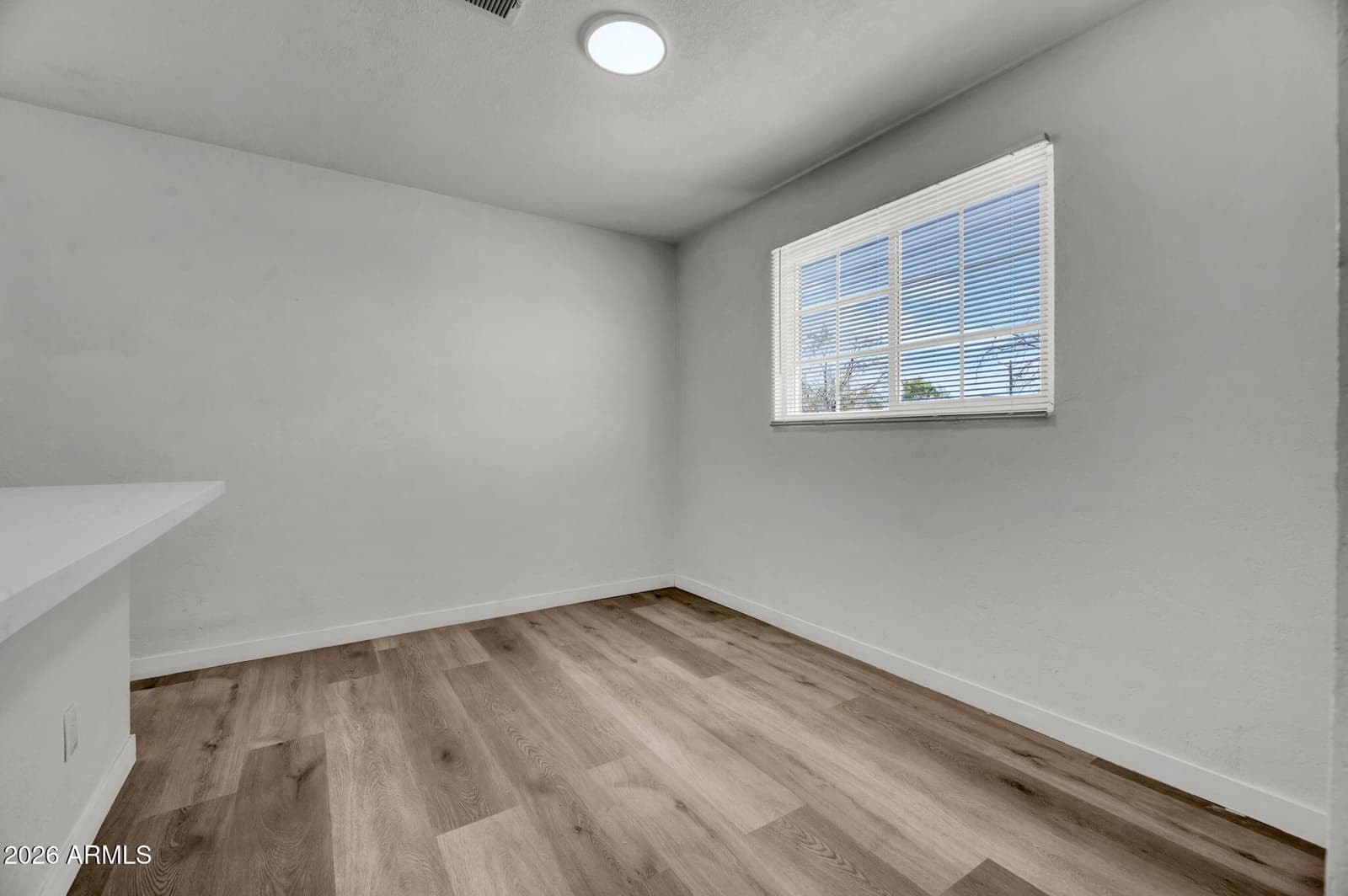 2866 W Diana Avenue, Phoenix, AZ 85051 — photo 9 of 24